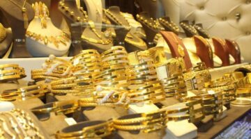 الإثنين 12 مايو 2025: أسعار الذهب تستمر في الانخفاض وتفقد 135 جنيها.. وعيار 21 يصل إلى 4565 جنيها.