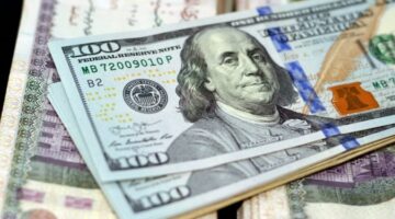 أسعار الدولار الأمريكي اليوم الأربعاء في البنوك