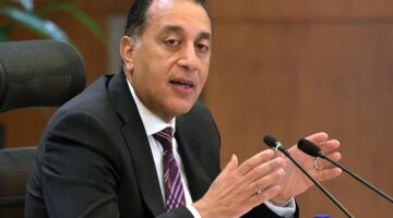رئيس الوزراء: تحديد أسعار البترول يعتمد على العقود الآجلة وليس الشراء الفوري