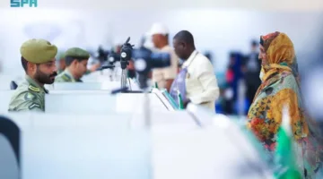 جوازات ميناء جدة تستقبل أولى رحلات الحجاج القادمين من السودان لأداء مناسك الحج