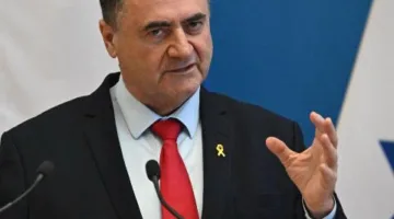 وزير الدفاع الإسرائيلي يتوعد باغتيال قائد الحوثيين عبد الملك الحوثي