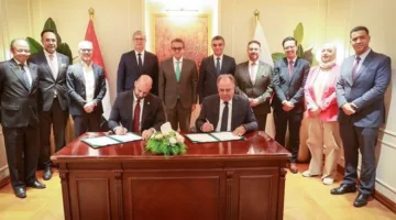 توقيع اتفاقية شراكة بين وزارة الصحة وشركة “فيليبس” لتعزيز الصناعة المحلية