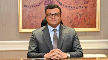 وزير الإسكان يوجه بالإسراع بمعدلات تنفيذ عدد من المشروعات التنموية بمدينة السويس الجديدة